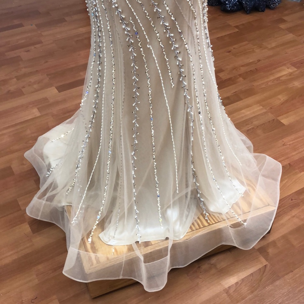 Champagne special occasion dress with faux pearls - Picture 3 of 7